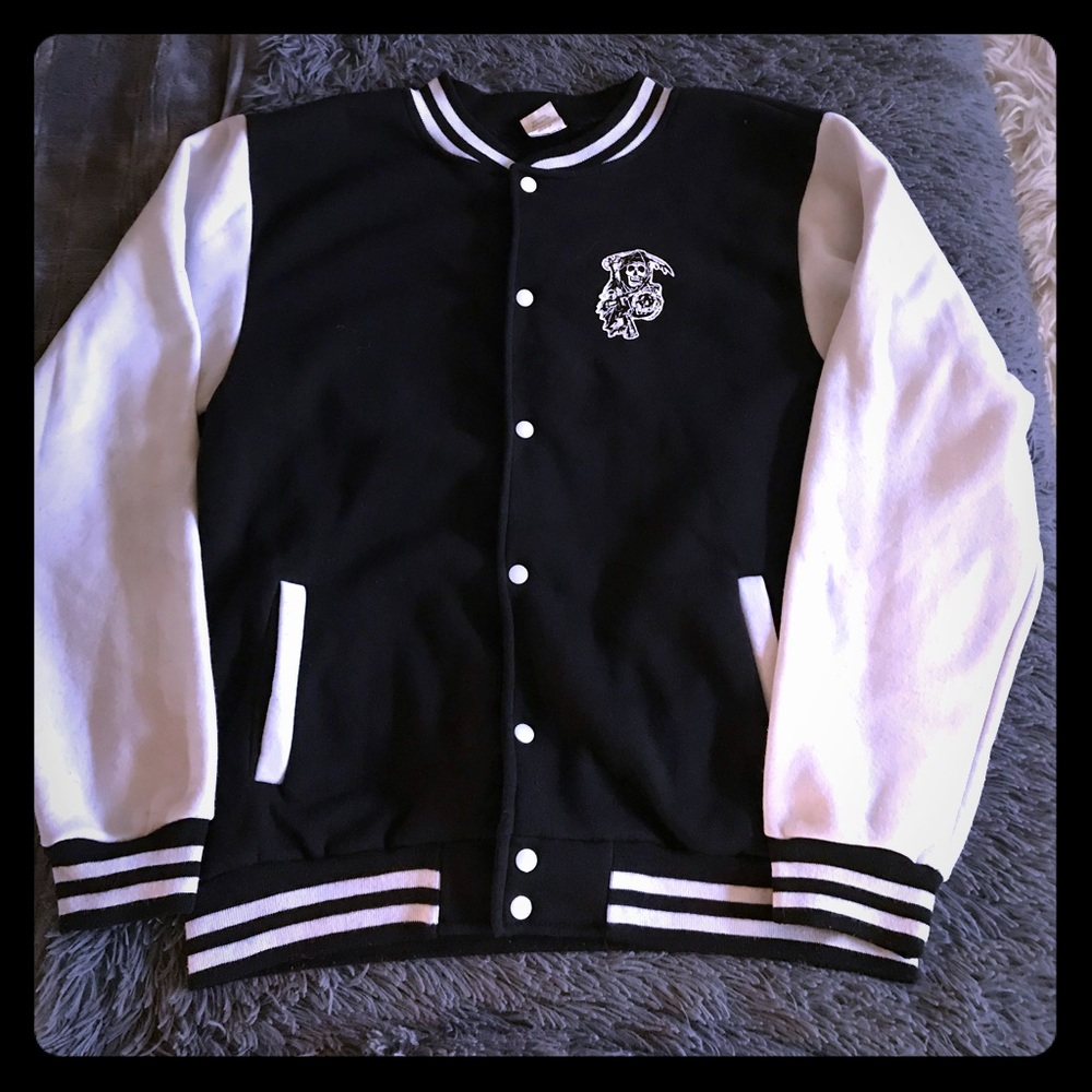 ☠️Men’s SOA black & white button up bomber jacket